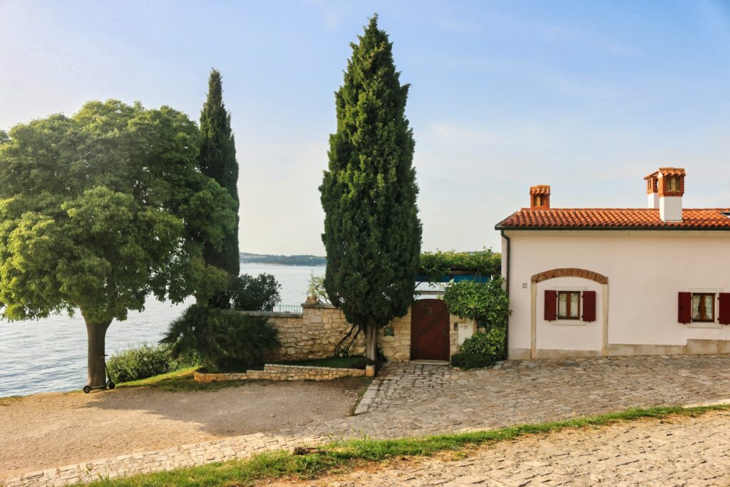 Inheriting property in Croatia from abroad — what legal proceedings are required for foreign heirs and diaspora
